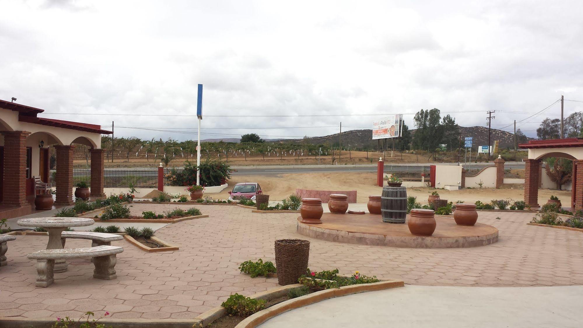 Hotel Plaza Fatima Valle de Guadalupe Esterno foto